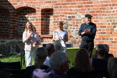 Foto des Albums: Bassewitz-Buchpremiere im Klostergarten gefeiert (12.09.2023)