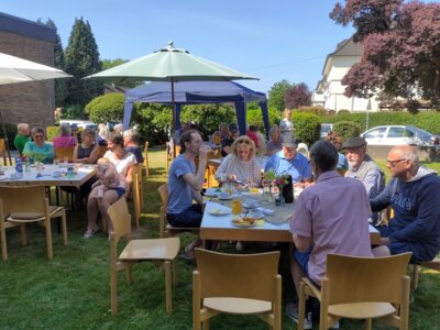 Foto des Albums: 50 Jahre Plauderfrühstück