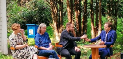 Foto des Albums: „Wir träumen von Reisen durch das Weltall: ist denn das Weltall nicht in uns?“ – Lesung mit Simon Strauß und Simone Trieder