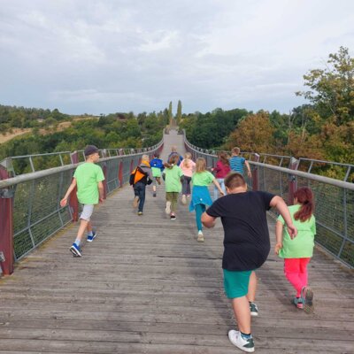 Foto des Albums: Wandertag Klasse 3 (neue Landschaft Ronneburg)