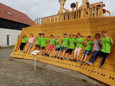 Foto des Albums: Wandertag Klasse 3 (neue Landschaft Ronneburg)