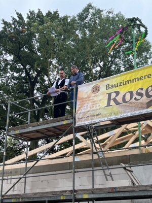 Foto des Albums: Richtfest in Uenze