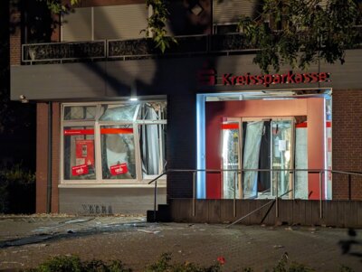 Foto: Blaulichtreport Kr. HS  (Bild vergr&ouml;&szlig;ern)