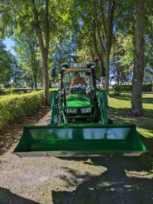 Foto des Albums: Neuer Kommunaltraktor für den Samtgemeindebetriebshof