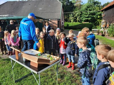 Foto des Albums: Kl. 1 bis 4 besuchen das Loyermoor