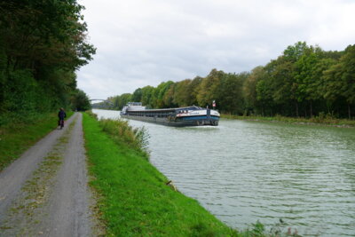 Am Mittellandkanal  (Bild vergr&ouml;&szlig;ern)