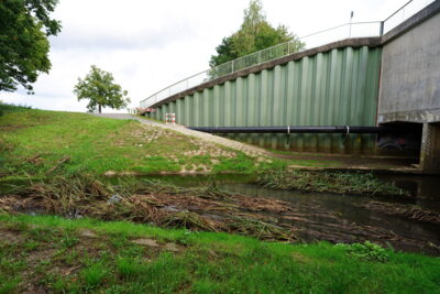 Unterf&uuml;hrung Mittellandkanal  (Bild vergr&ouml;&szlig;ern)