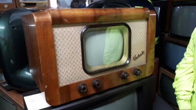 Vorschaubild: 10 Der erste DDR Fernseher