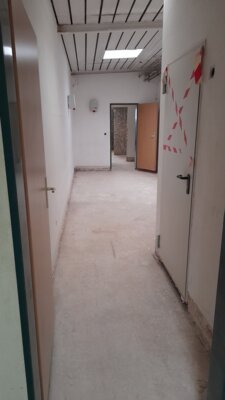 M&auml;dchenumkleide 
