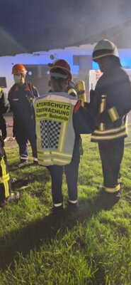 Foto des Albums: Abschlussübung mit der Jugendfeuerwehr