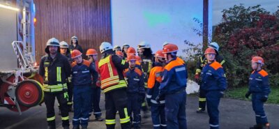 Foto des Albums: Abschlussübung mit der Jugendfeuerwehr