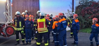 Foto des Albums: Abschlussübung mit der Jugendfeuerwehr