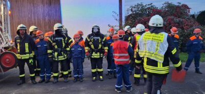 Foto des Albums: Abschlussübung mit der Jugendfeuerwehr