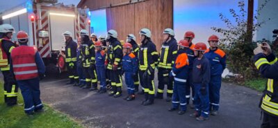 Foto des Albums: Abschlussübung mit der Jugendfeuerwehr