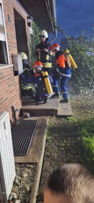 Foto des Albums: Abschlussübung mit der Jugendfeuerwehr