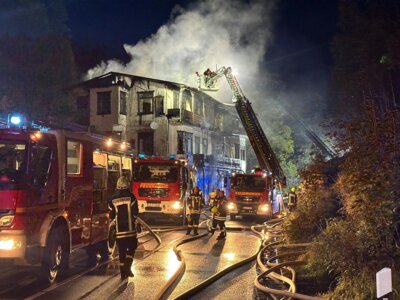 Foto des Albums: Brand Romkerhall