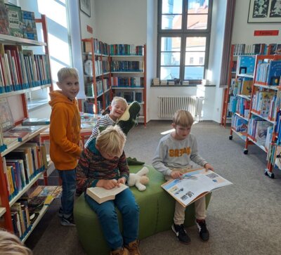 Foto des Albums: Besuch der Bibliothek in Wurzen der Klassen 2a und 2b (24. 10. 2023)