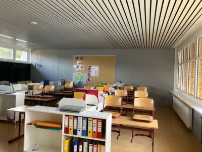 Foto des Albums: Frisch gestrichene Klassenzimmer