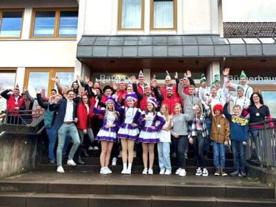 Fotoalbum Karnevalssauftakt: FCN-Narren stürmen das Rathaus