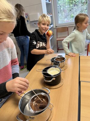 Foto des Albums: Erntedankfest Projekttag Apfel