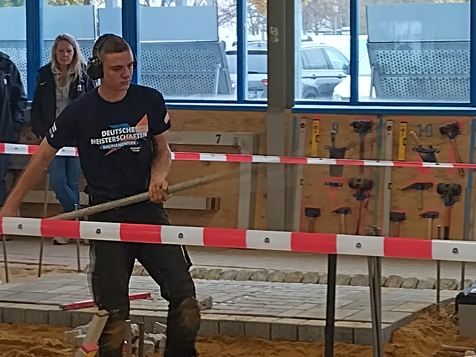 Bild: 6Erfuth mit Schippe