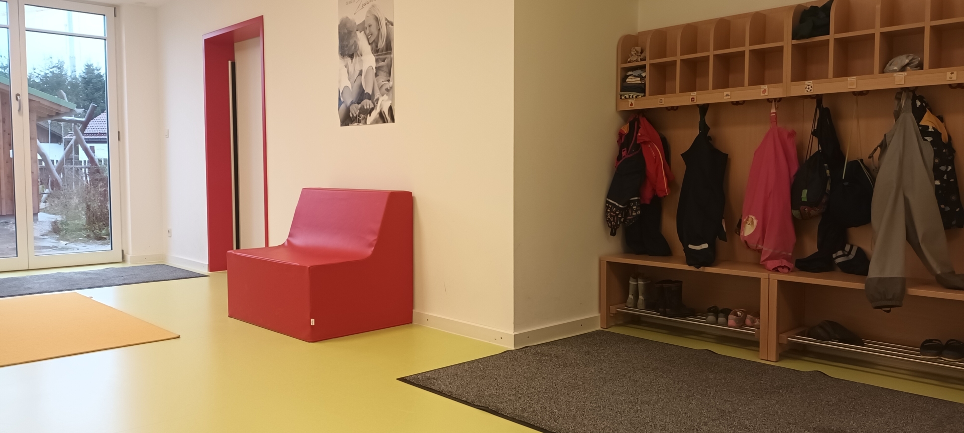 Bild: Garderobe Fuchsgruppe