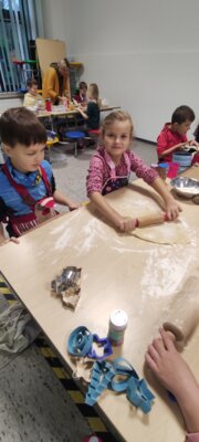 Foto des Albums: Plätzchen backen 2a