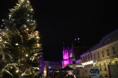 Foto des Albums: Kyritz leuchtete zu Lichterfest und Weihnachtszauber-Markt (02.12.2023)