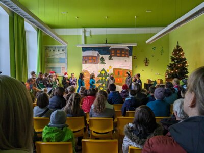 Weihnachtsprogramm Kl. 4a 