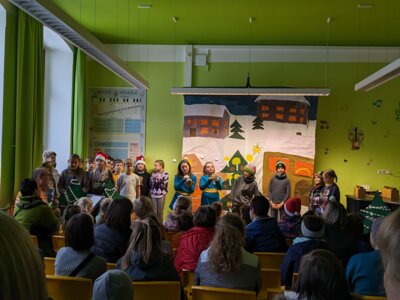 Weihnachtsprogramm Kl. 4a 