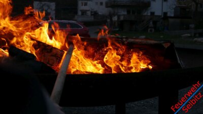 Foto des Albums: ÜBUNG BRANDSCHUTZVERGLASUNG DER JUGENDGRUPPE