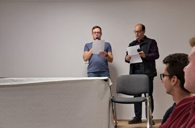 Begr&uuml;&szlig;ung durch Sebastian Zierke und Bj&ouml;rn Walber  (Bild vergr&ouml;&szlig;ern)