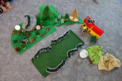 Legearbeit zum Nikolaustag.  (Bild vergr&ouml;&szlig;ern)