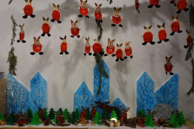 Unsere Adventskalender warten schon.  (Bild vergr&ouml;&szlig;ern)