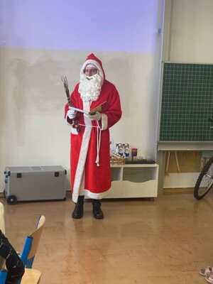 Foto des Albums: Danke, lieber Nikolaus (06. 12. 2023)