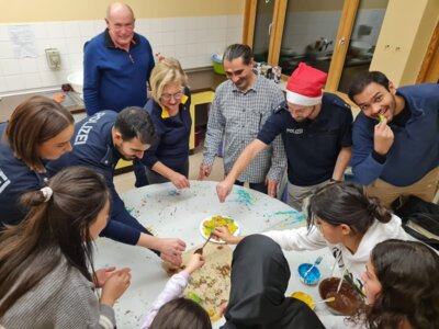 Foto des Albums: In der Weihnachtsbäckerei in Neukölln (07. 12. 2023)