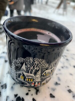 Adventsmakrt 2023 Gl&uuml;hwein  (Bild vergr&ouml;&szlig;ern)