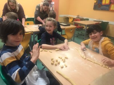 Foto des Albums: Plätzchen backen 12.2023