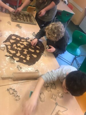 Foto des Albums: Plätzchen backen 12.2023