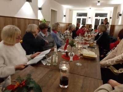 Foto des Albums: Weihnachtsfeier Gymnastik/Yoga