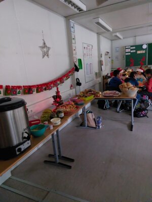 Foto des Albums: 🎄Weihnachtsfeier der Klasse 4 🎅🏼