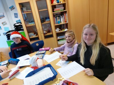 Foto des Albums: 🎄Weihnachtsfeier der Klasse 4 🎅🏼