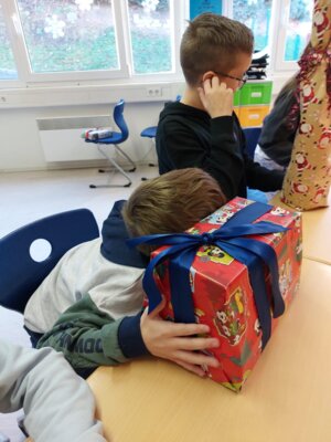 Foto des Albums: 🎄Weihnachtsfeier der Klasse 4 🎅🏼
