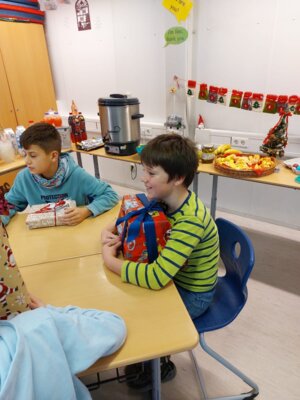 Foto des Albums: 🎄Weihnachtsfeier der Klasse 4 🎅🏼