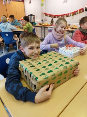 Foto des Albums: 🎄Weihnachtsfeier der Klasse 4 🎅🏼
