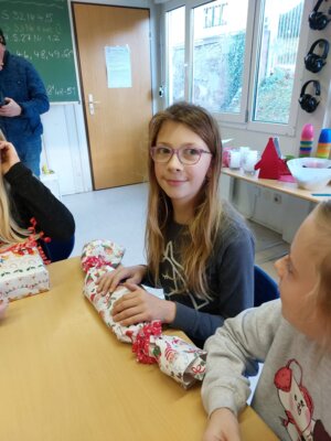 Foto des Albums: 🎄Weihnachtsfeier der Klasse 4 🎅🏼