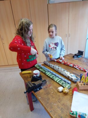 Foto des Albums: 🎄Weihnachtsfeier der Klasse 4 🎅🏼