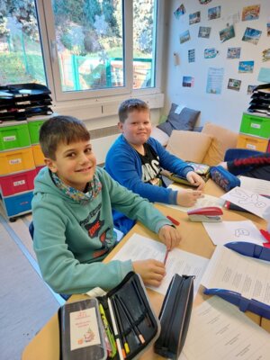 Foto des Albums: 🎄Weihnachtsfeier der Klasse 4 🎅🏼