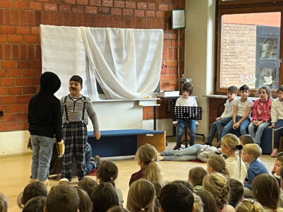 Foto des Albums: Erzähl-Theaterstück Ludwig-Uhland-Schule Schömberg