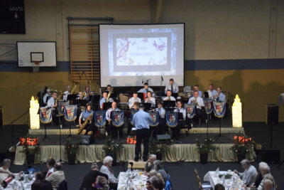 Foto des Albums: Adventskonzert mit dem Mirower Feuerwehrmusikzug e.V. (17.12.2023)